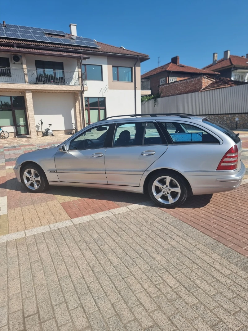 Mercedes-Benz C 180, снимка 2 - Автомобили и джипове - 47497246