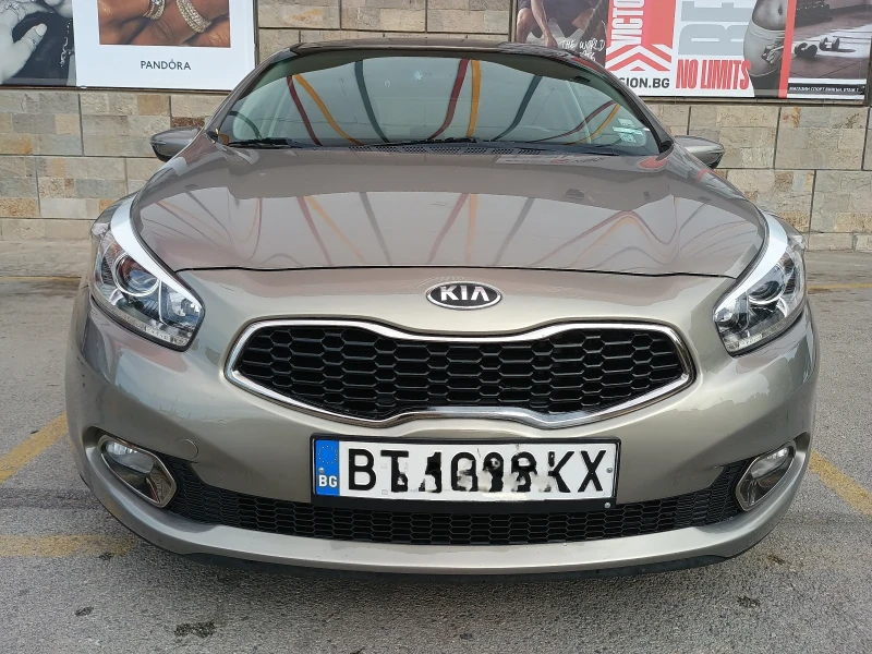 Kia Ceed, снимка 2 - Автомобили и джипове - 48504684