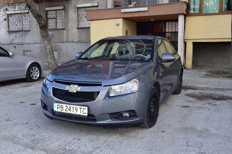 Chevrolet Cruze, снимка 1 - Автомобили и джипове - 48552471