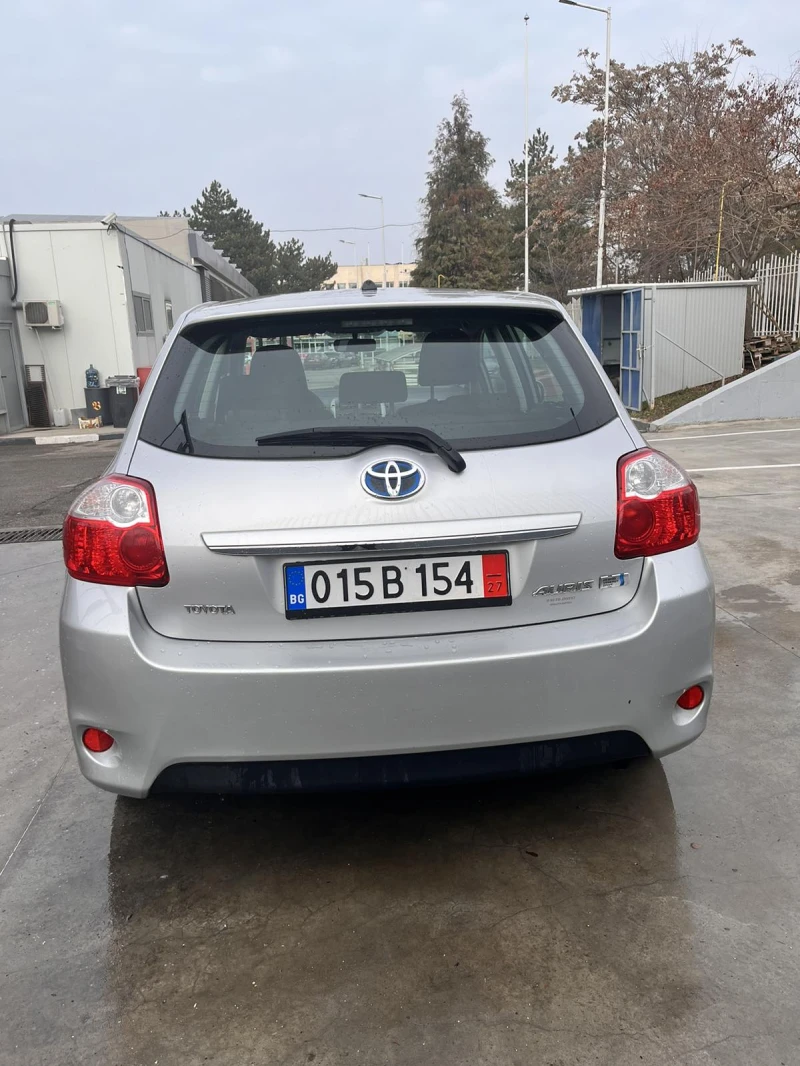 Toyota Auris Hybrid, снимка 5 - Автомобили и джипове - 48787033