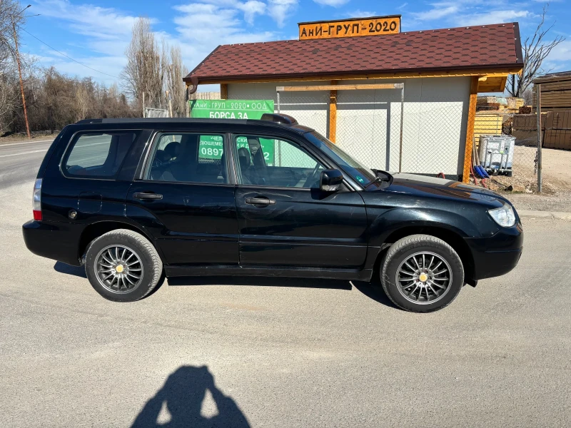 Subaru Forester 2.0 Вензин Автомат Газ Кожа Панорама, снимка 4 - Автомобили и джипове - 49398170