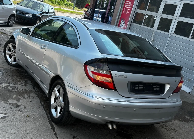 Mercedes-Benz C 220 FACELIFT, снимка 6 - Автомобили и джипове - 51890728