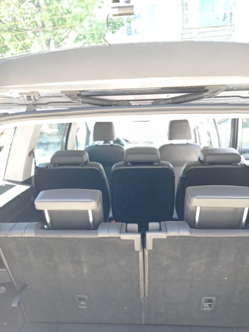 VW Touran, снимка 5 - Автомобили и джипове - 51720237