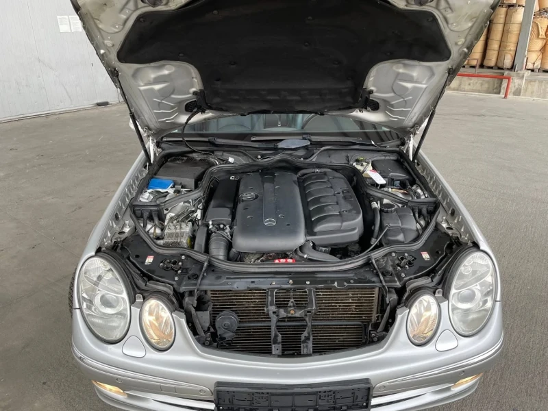 Mercedes-Benz E 320 Avangarde Germaniya, снимка 7 - Автомобили и джипове - 52556749