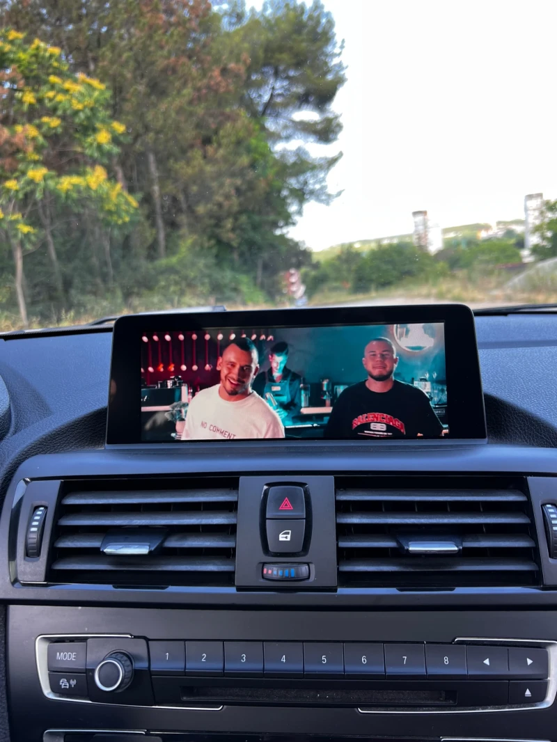 BMW 118 Sport, снимка 14 - Автомобили и джипове - 52642264