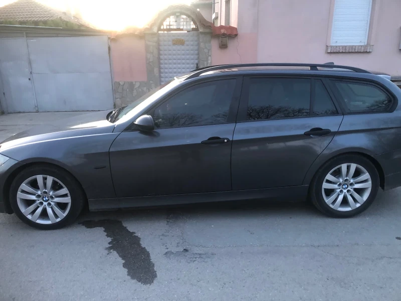 BMW 320, снимка 3 - Автомобили и джипове - 53585176