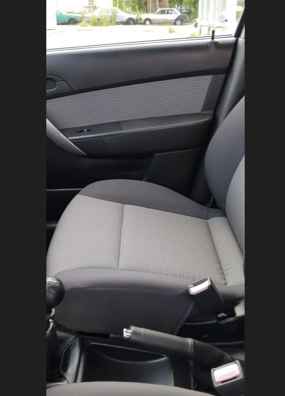 Chevrolet Aveo 1.4 16v, снимка 8 - Автомобили и джипове - 54659078