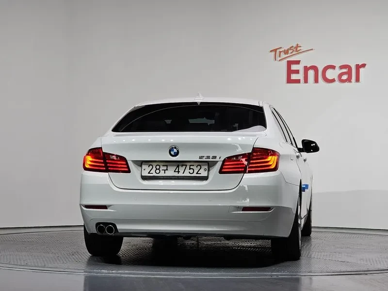 BMW 528 i, снимка 4 - Автомобили и джипове - 55146037