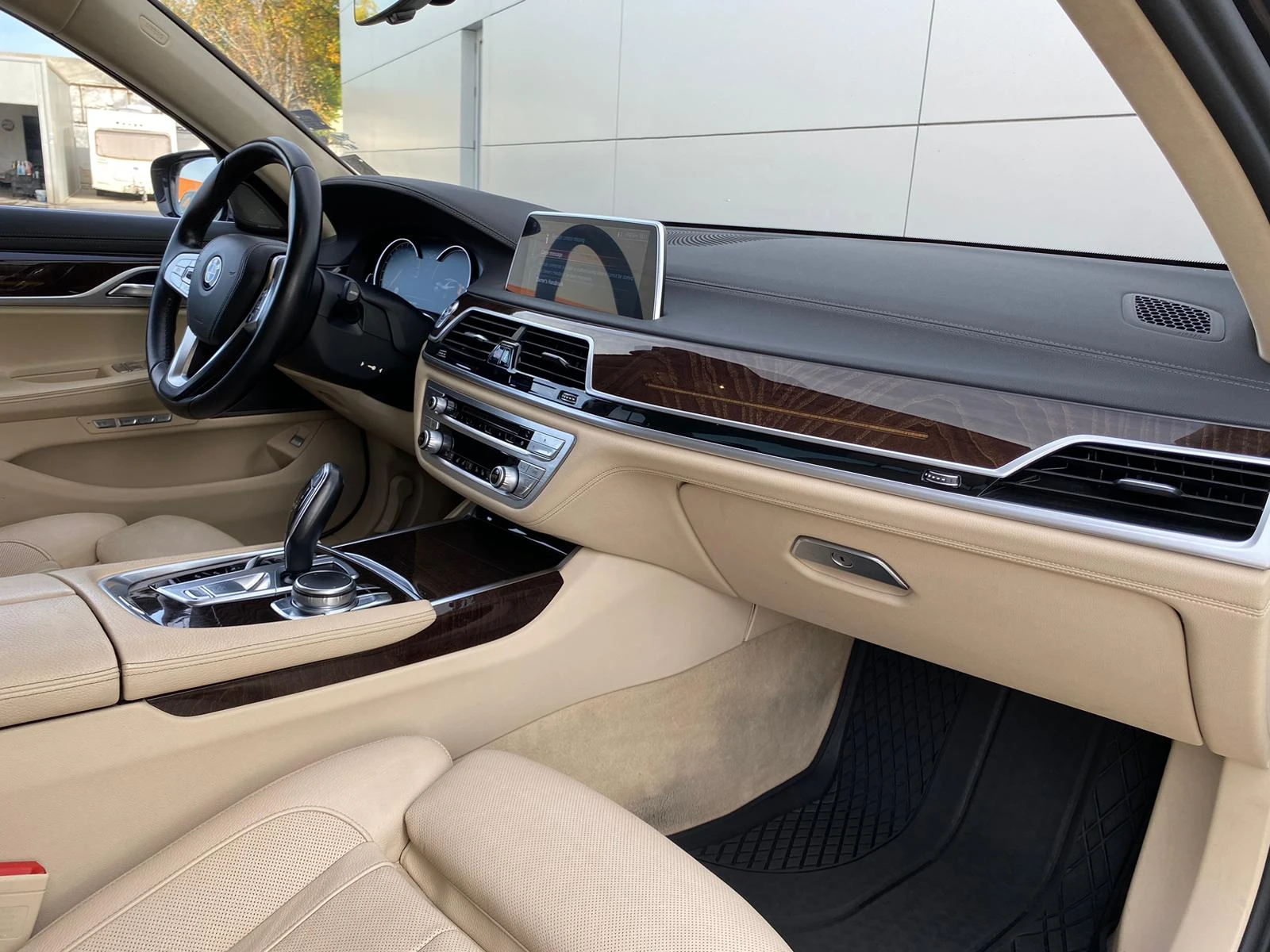 BMW 740 xDrive | Mobile.bg   11