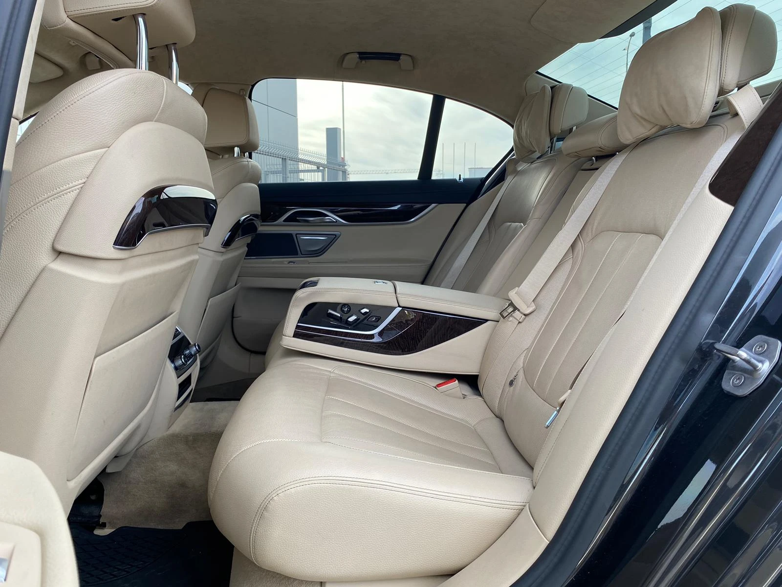 BMW 740 xDrive | Mobile.bg   14