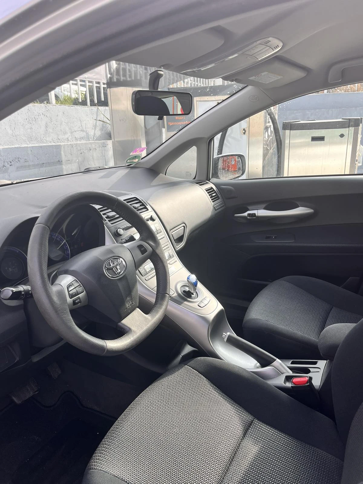 Toyota Auris Hybrid | Mobile.bg — изображение 12