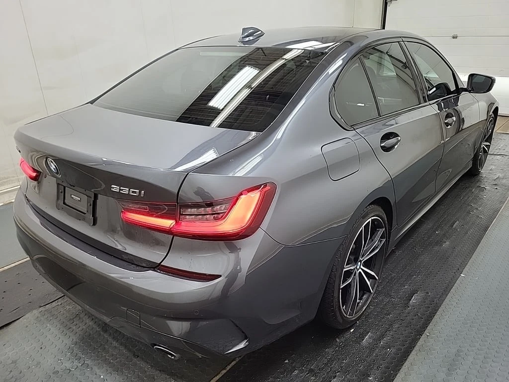 BMW 330 * 330I XDRIVE * CARFAX * ЦЕНА ДО БЪЛГАРИЯ - изображение 3