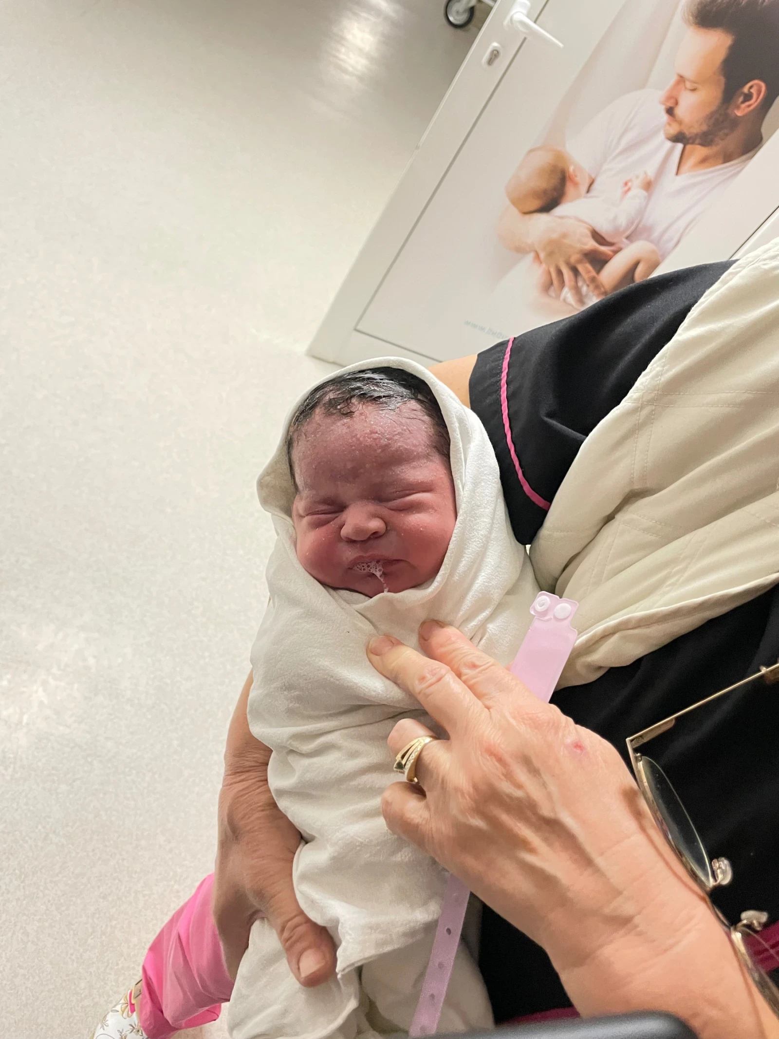 Mercedes-Benz E 320 Avangarde Germaniya - изображение 8