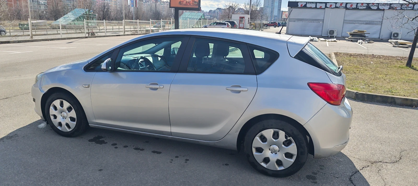 Opel Astra J - изображение 5