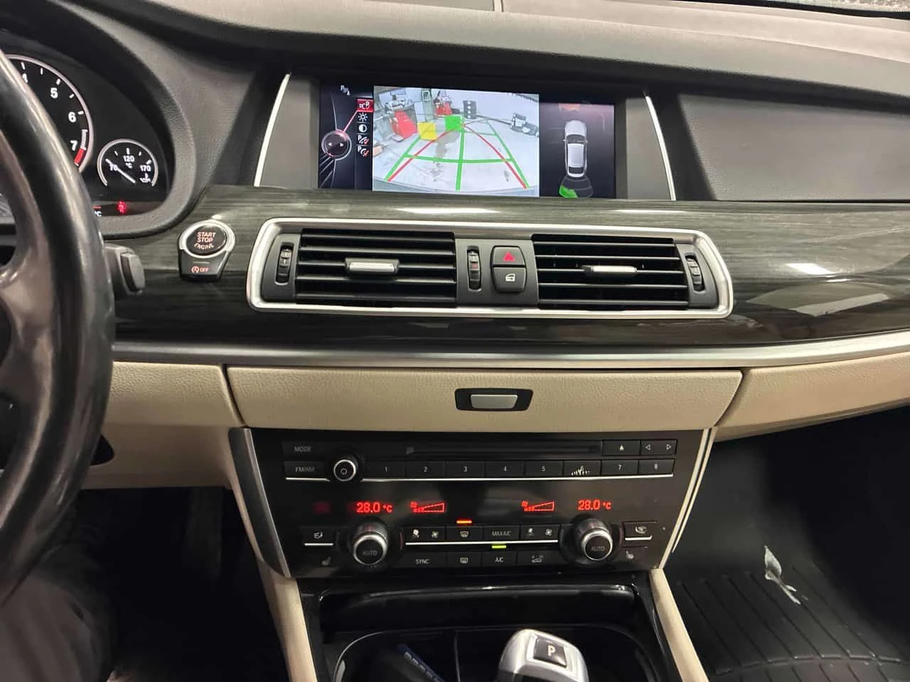 BMW 535 * xDrive * CARFAX * М ПАКЕТ * ПОДГРЕВ * КАМЕРА - изображение 9