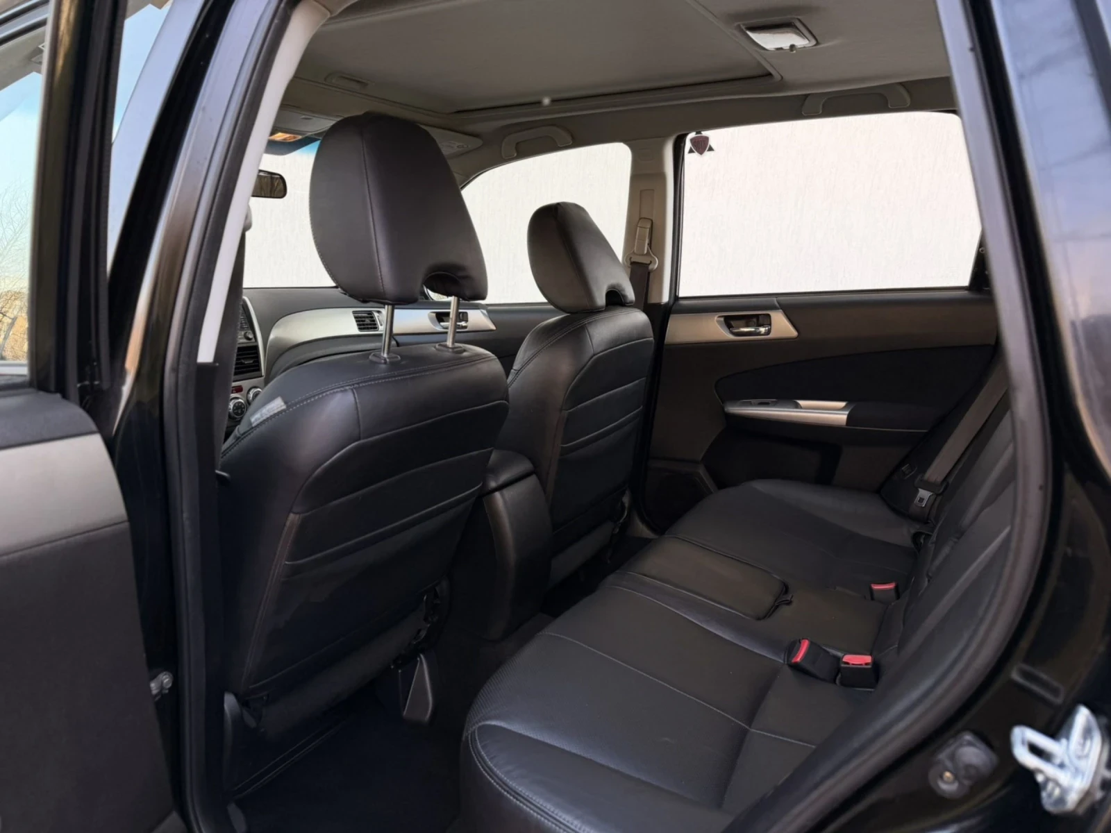 Subaru Forester 2.5XT, снимка 11 - Автомобили и джипове - 53780705