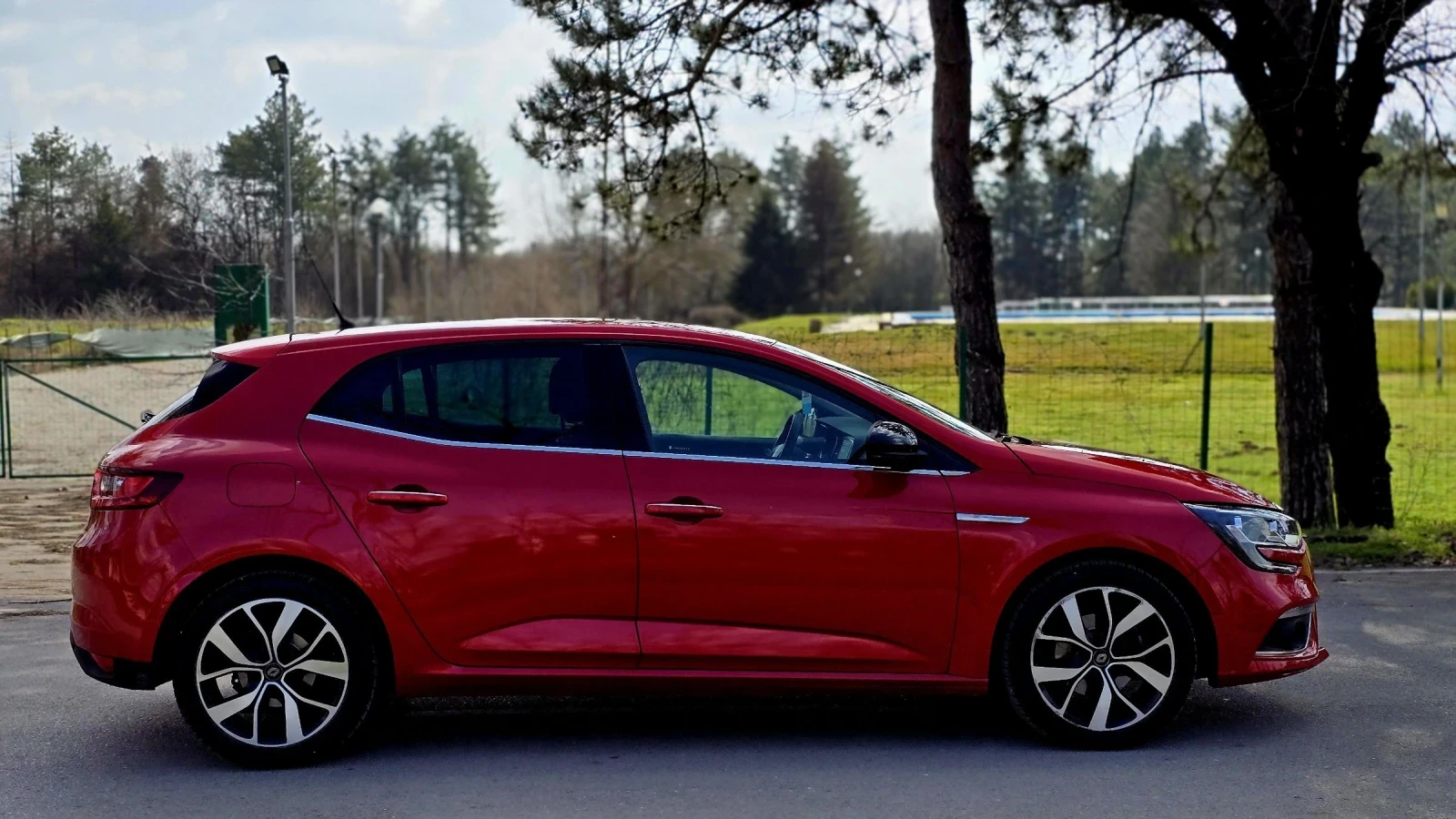 Renault Megane LIMITED, снимка 6 - Автомобили и джипове - 53865646