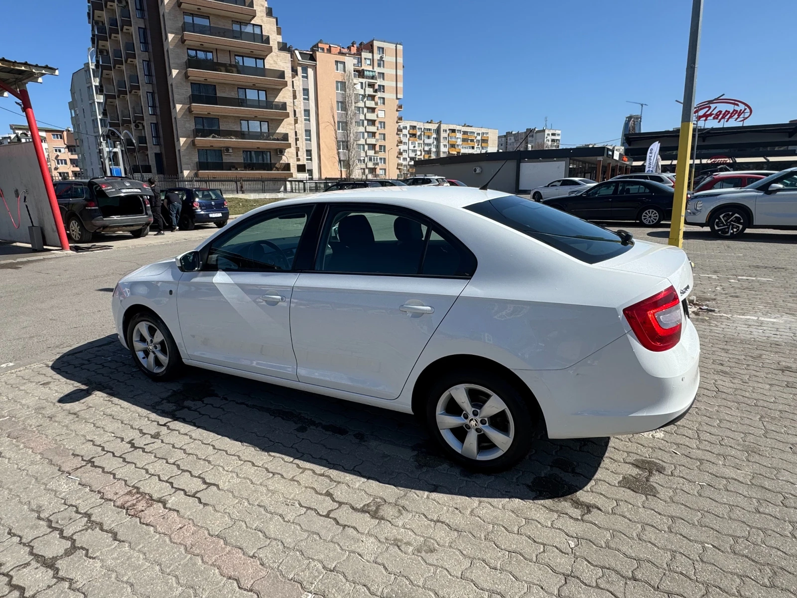 Skoda Rapid 1.2, снимка 3 - Автомобили и джипове - 54396888