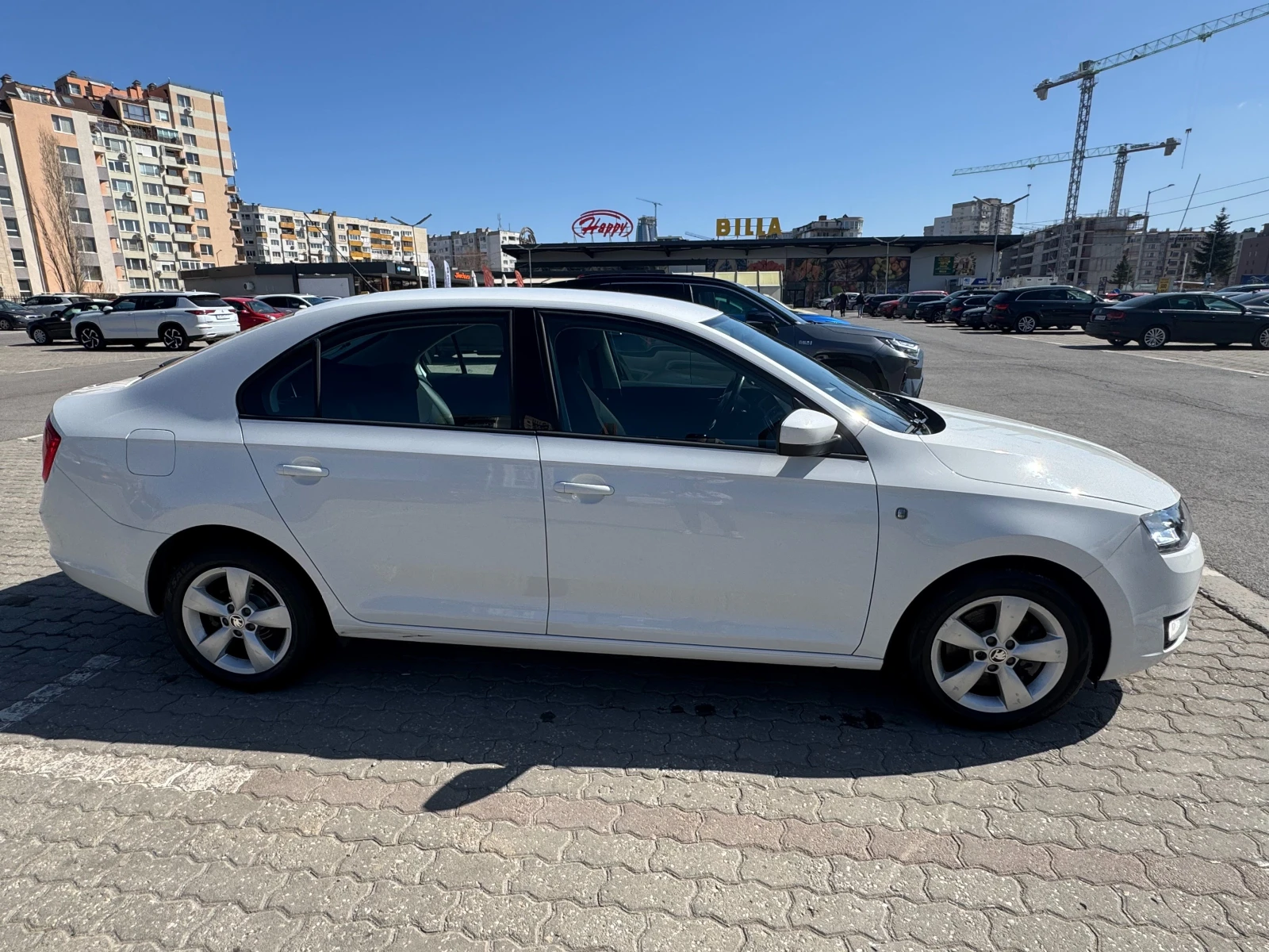 Skoda Rapid 1.2, снимка 6 - Автомобили и джипове - 54396888
