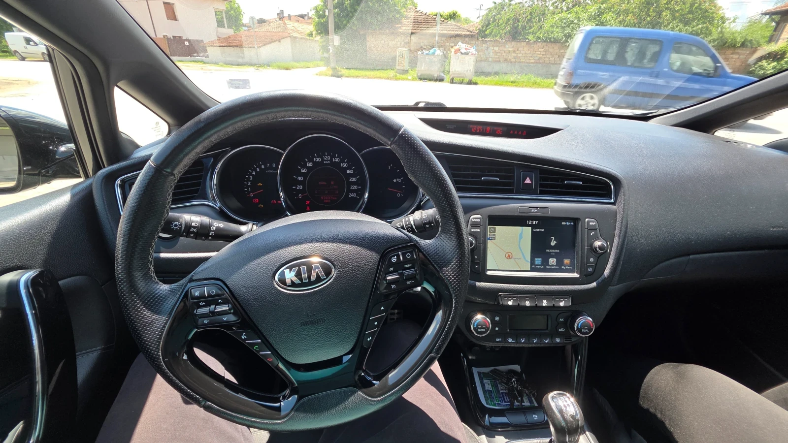 Kia Ceed GT, снимка 8 - Автомобили и джипове - 54673527