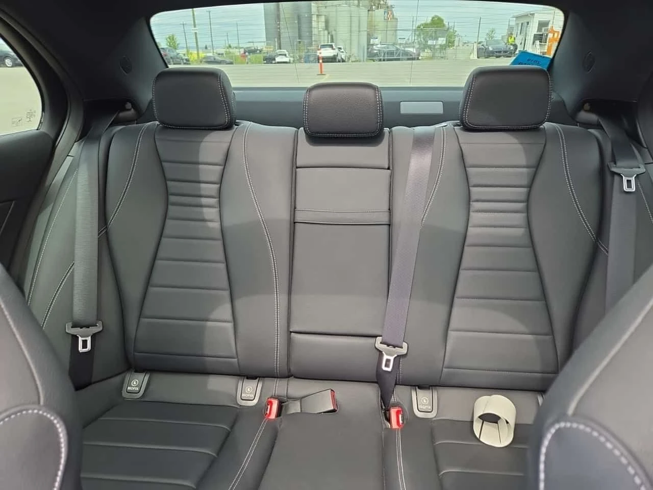 Mercedes-Benz E 450 АМГ ПАКЕТ/CARFA/ПАНОРАМА/360 КАМЕРА/ФИНАНСИРАНЕ, снимка 11 - Автомобили и джипове - 54756366