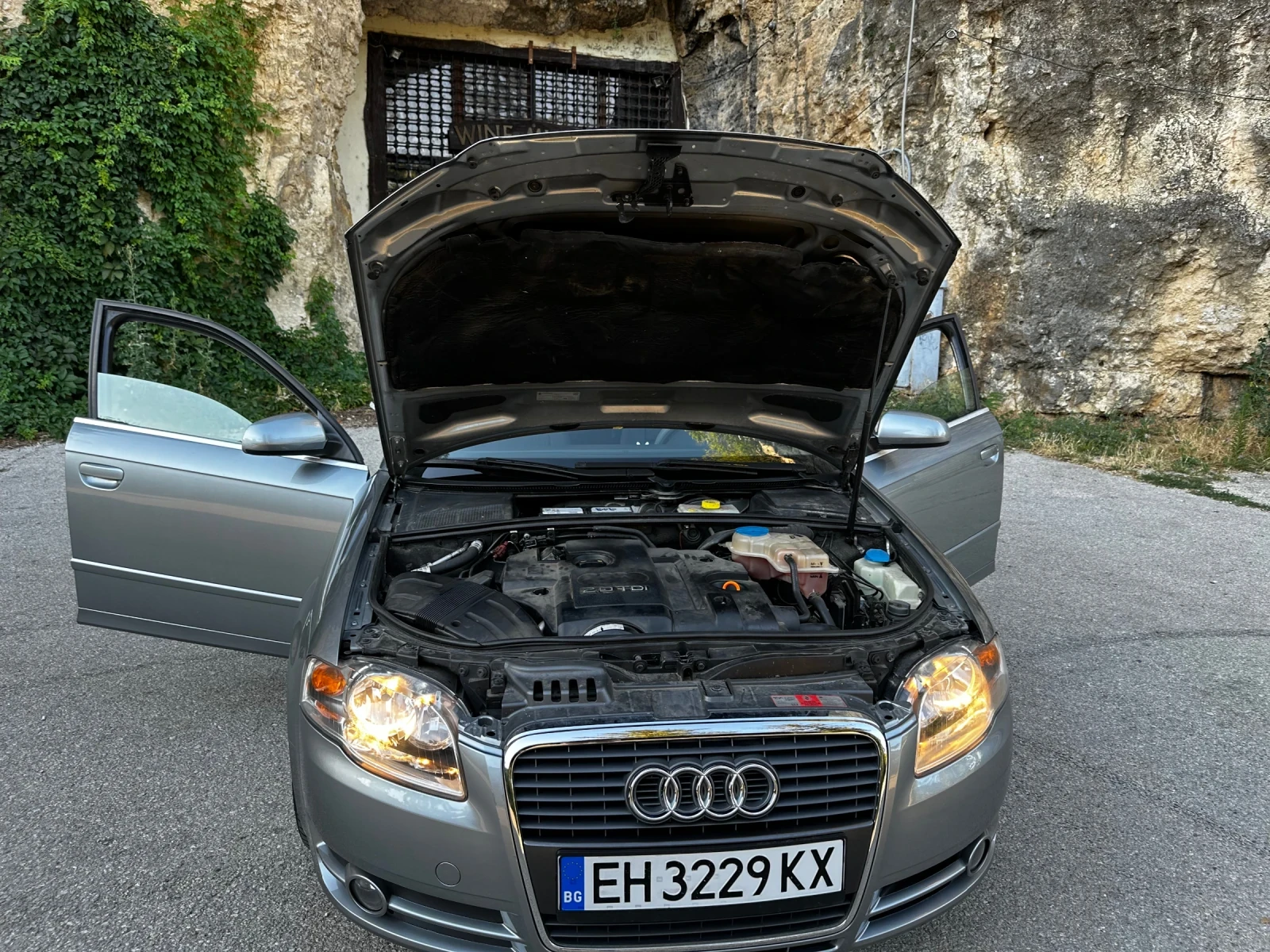 Audi A4, снимка 3 - Автомобили и джипове - 54984356