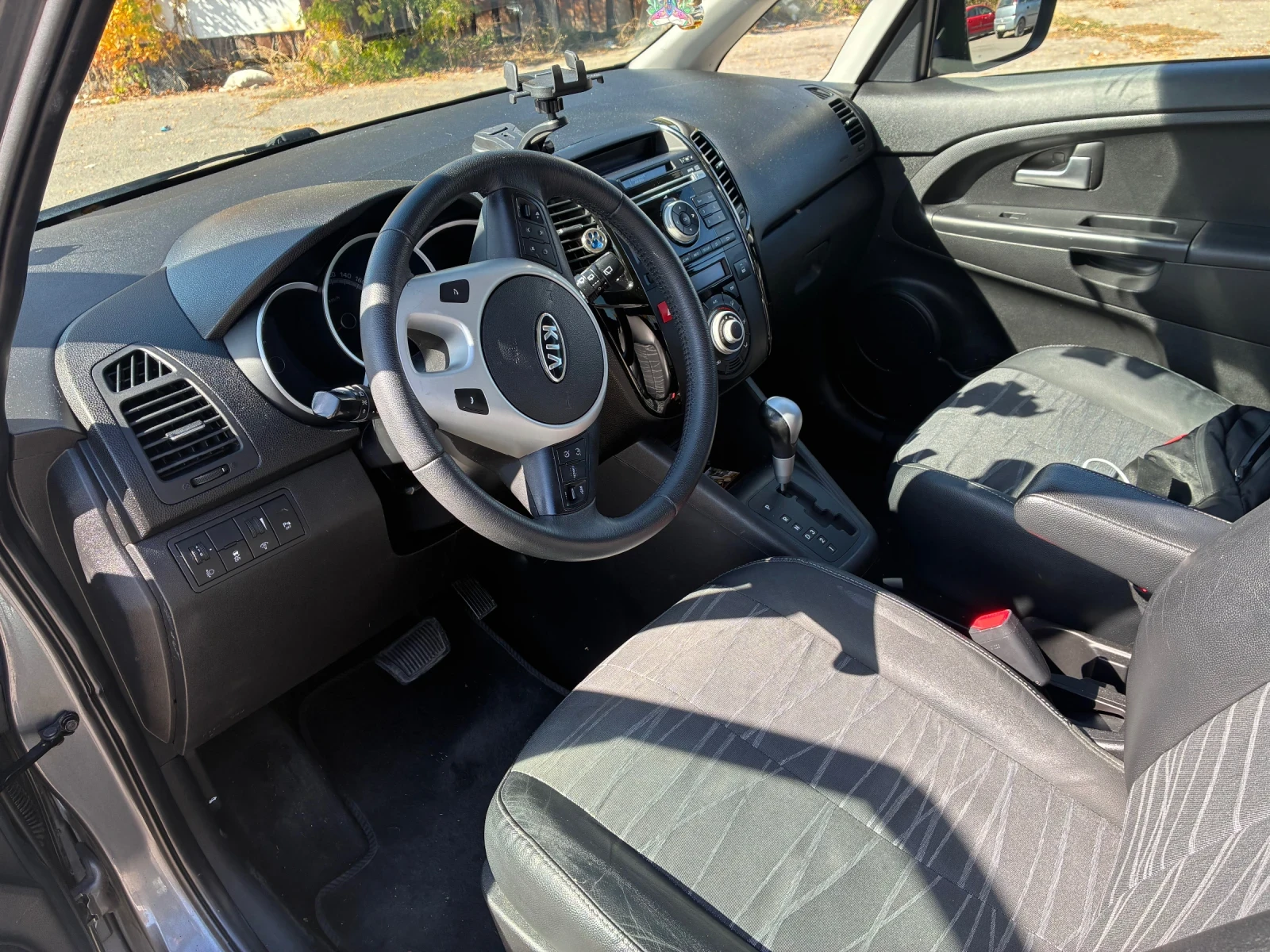 Kia Venga, снимка 7 - Автомобили и джипове - 56439449