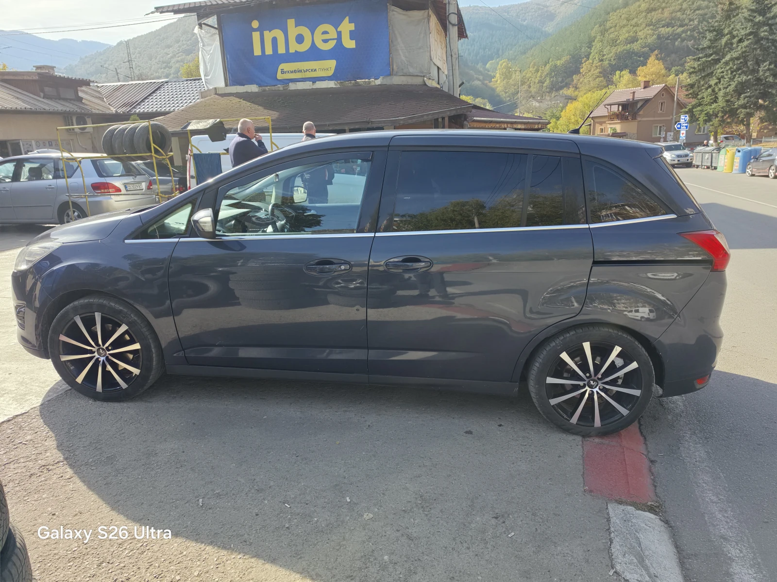 Ford Grand C-Max, снимка 4 - Автомобили и джипове - 56576191
