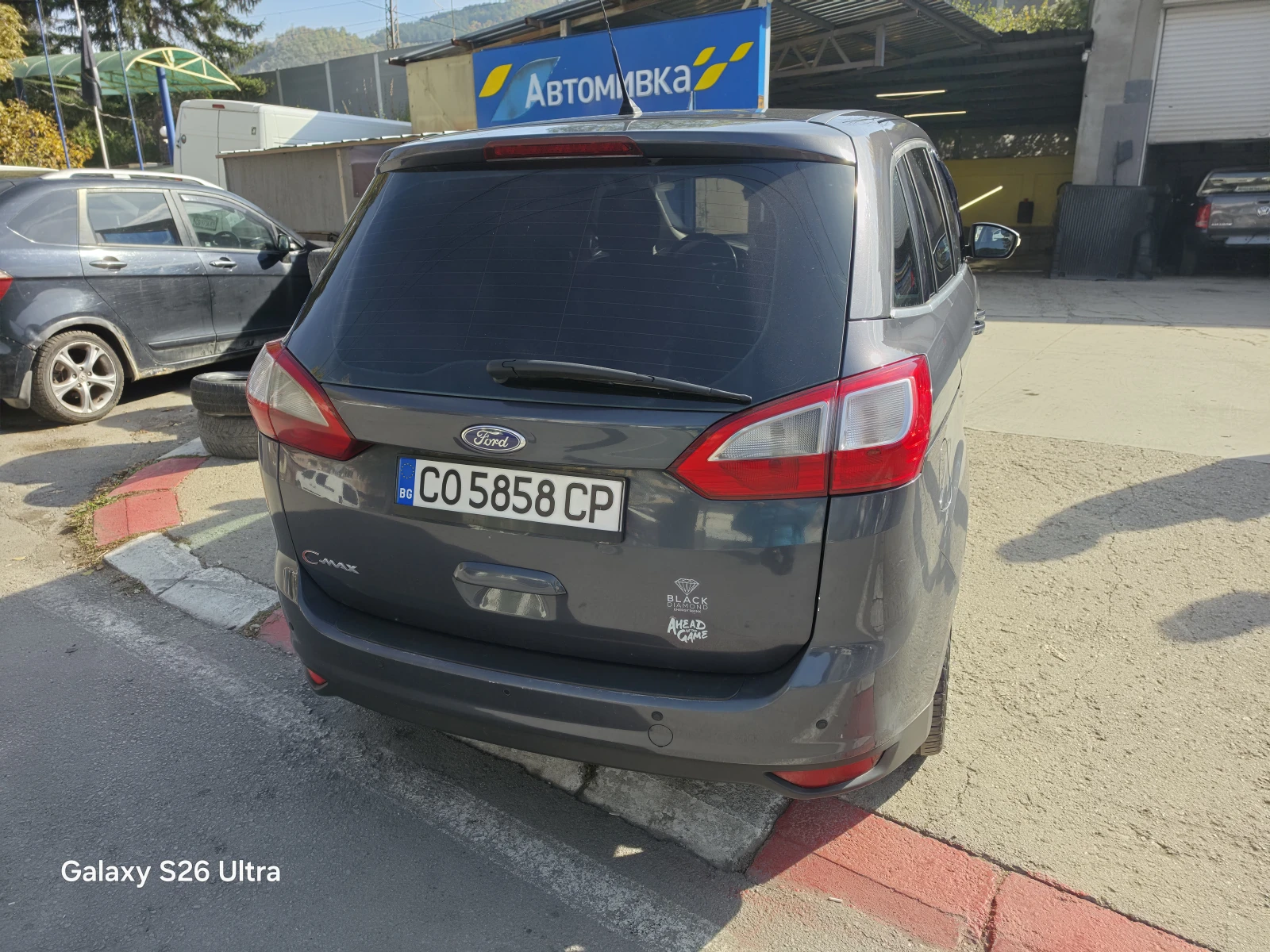 Ford Grand C-Max, снимка 3 - Автомобили и джипове - 56576191