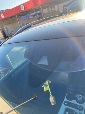 VW Touareg  - изображение 1