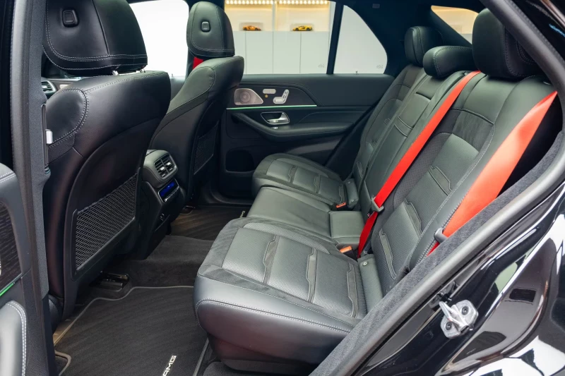 Mercedes-Benz GLE 53 4MATIC AMG/435HP/PANO/MASSAGE/BURM/HUD/CAM/MEMO/NAVI/217g, снимка 16 - Автомобили и джипове - 51497904