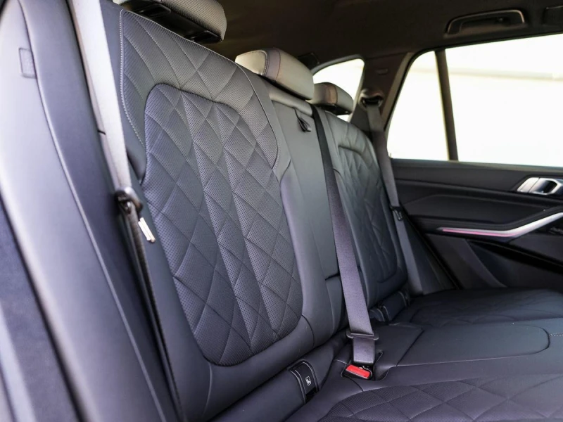 BMW X5 30d* M-SPORT* HEAD-UP* H&K* 360CAM* DISTR* MEMORY*, снимка 11 - Автомобили и джипове - 52627567