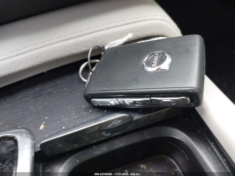 Volvo Xc90 2.0L I-4 DI, DOHC, VVT, TURBO, 250HP All Wheel, снимка 3 - Автомобили и джипове - 52838041