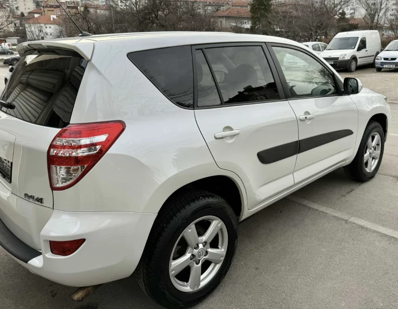 Toyota Rav4 2.0i AVTOMATIK FACE SWISS, снимка 3 - Автомобили и джипове - 52976456