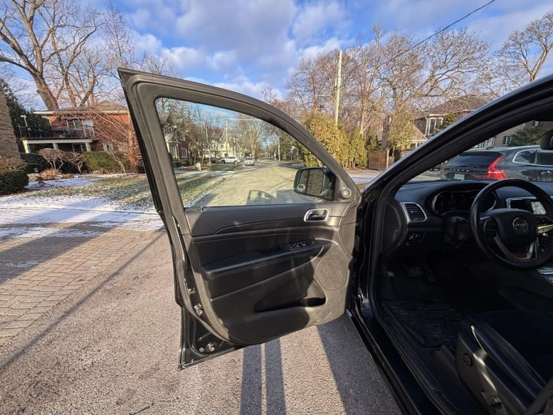 Jeep Grand cherokee 2018 Altitude IV* CARFAX * БЕЗ ПЪРВОНАЧАЛНА ВНОСКА, снимка 12 - Автомобили и джипове - 53107940