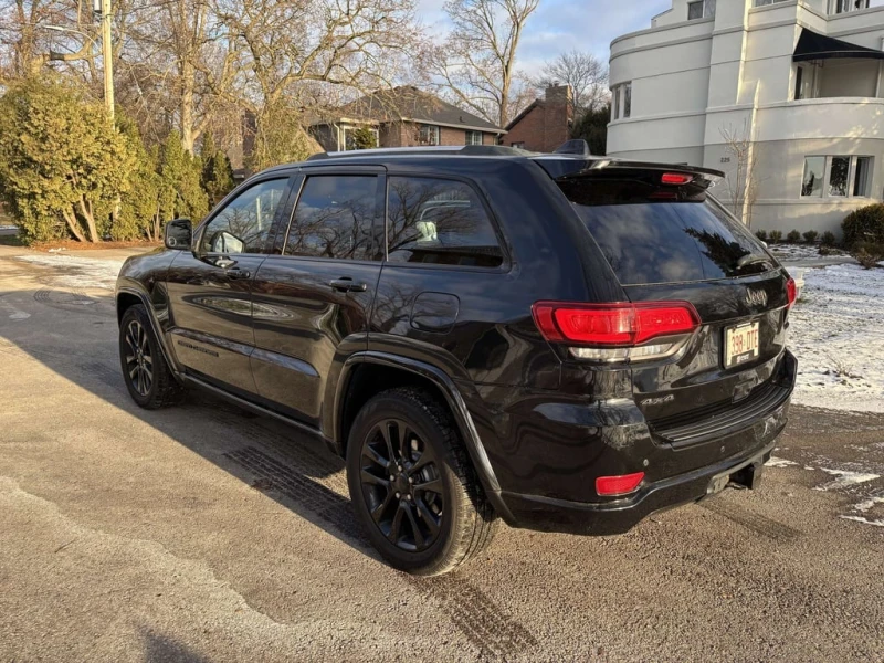 Jeep Grand cherokee 2018 Altitude IV* CARFAX * БЕЗ ПЪРВОНАЧАЛНА ВНОСКА, снимка 7 - Автомобили и джипове - 53107940