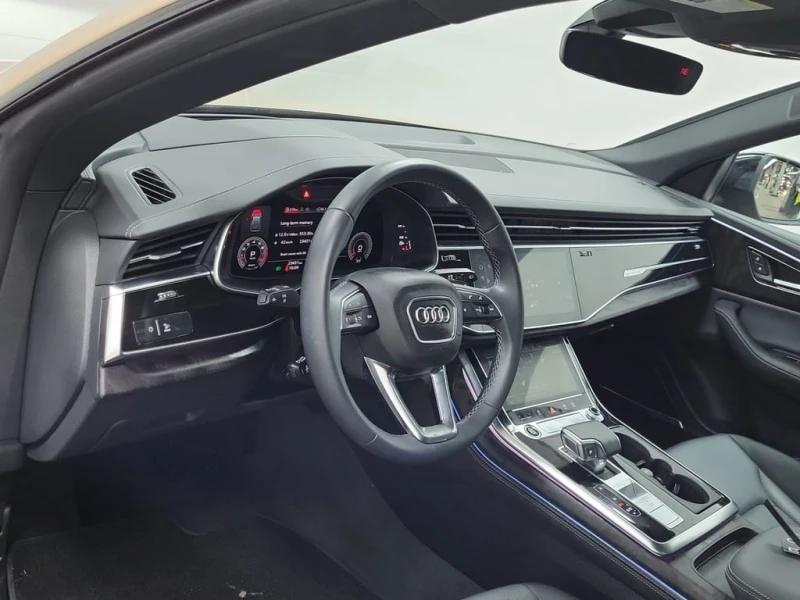 Audi Q8 55tfsi * TECHNIK * CARFAX * 360 камера * Head-Up *, снимка 7 - Автомобили и джипове - 53412687