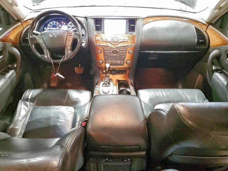 Infiniti QX56 5.6L 8 All wheel drive, снимка 11 - Автомобили и джипове - 53166957