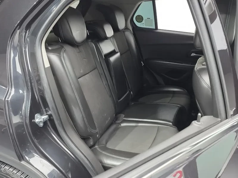 Chevrolet Trax 1.4, снимка 12 - Автомобили и джипове - 54327831