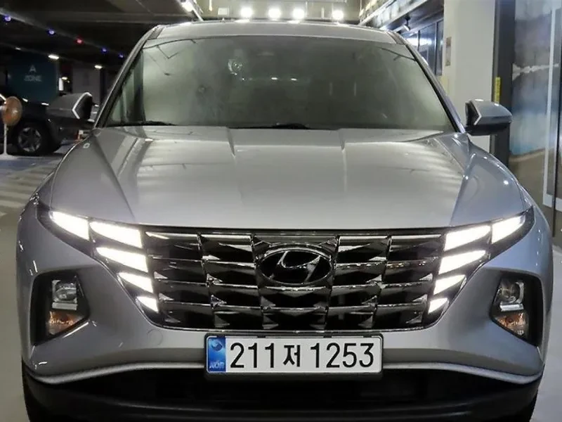 Hyundai Tucson DIESEL 2.0 4WD MODERN, снимка 2 - Автомобили и джипове - 55012186
