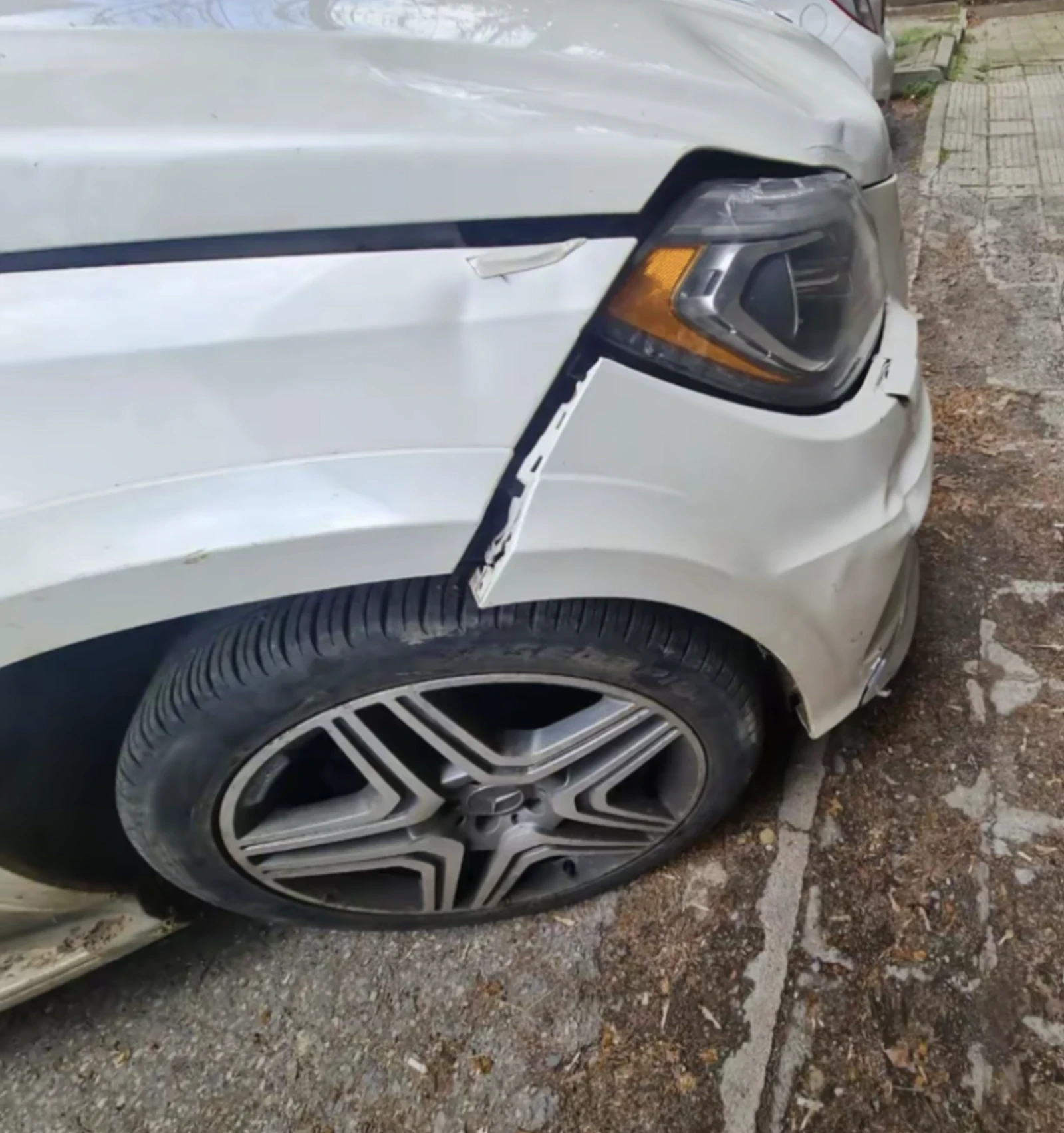 Mercedes-Benz GL 550  - изображение 2