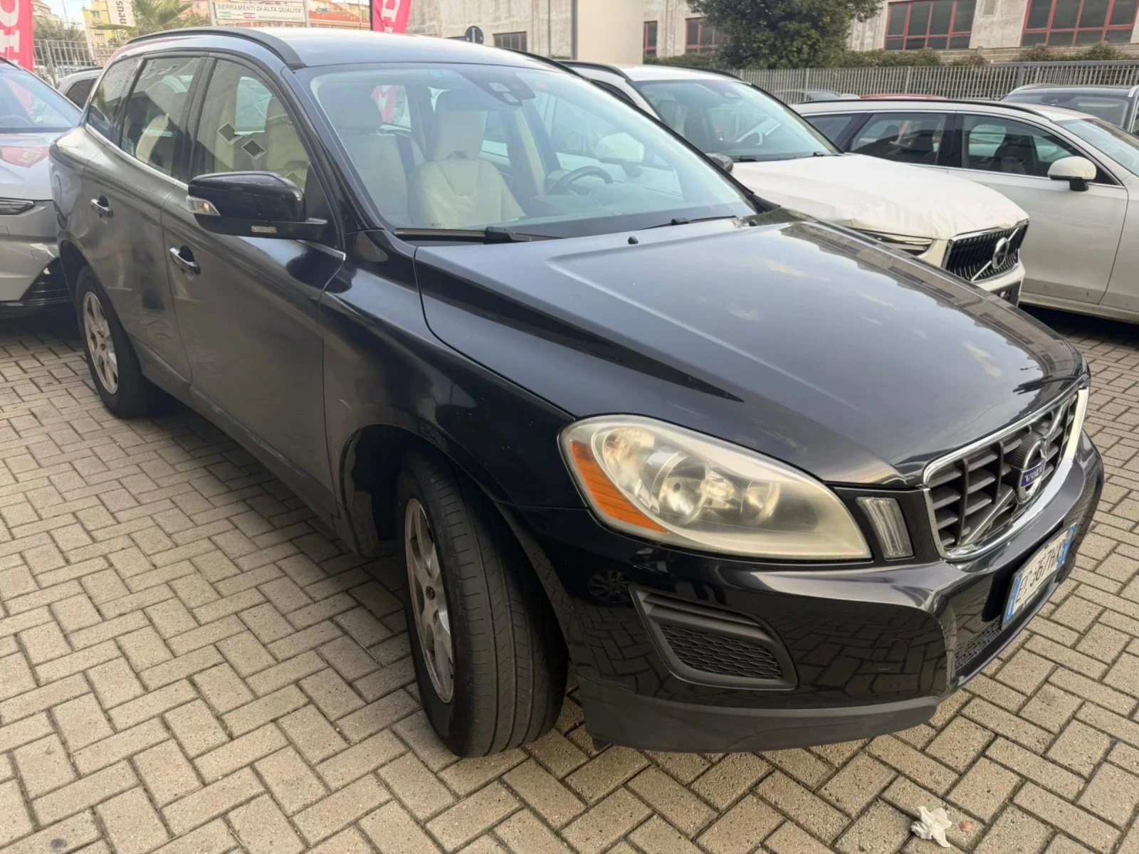 Volvo XC60 2.4D 163к.с 4Х4  - изображение 2