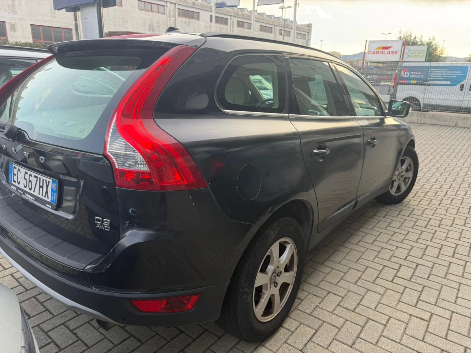 Volvo XC60 2.4D 163к.с 4Х4  - изображение 4