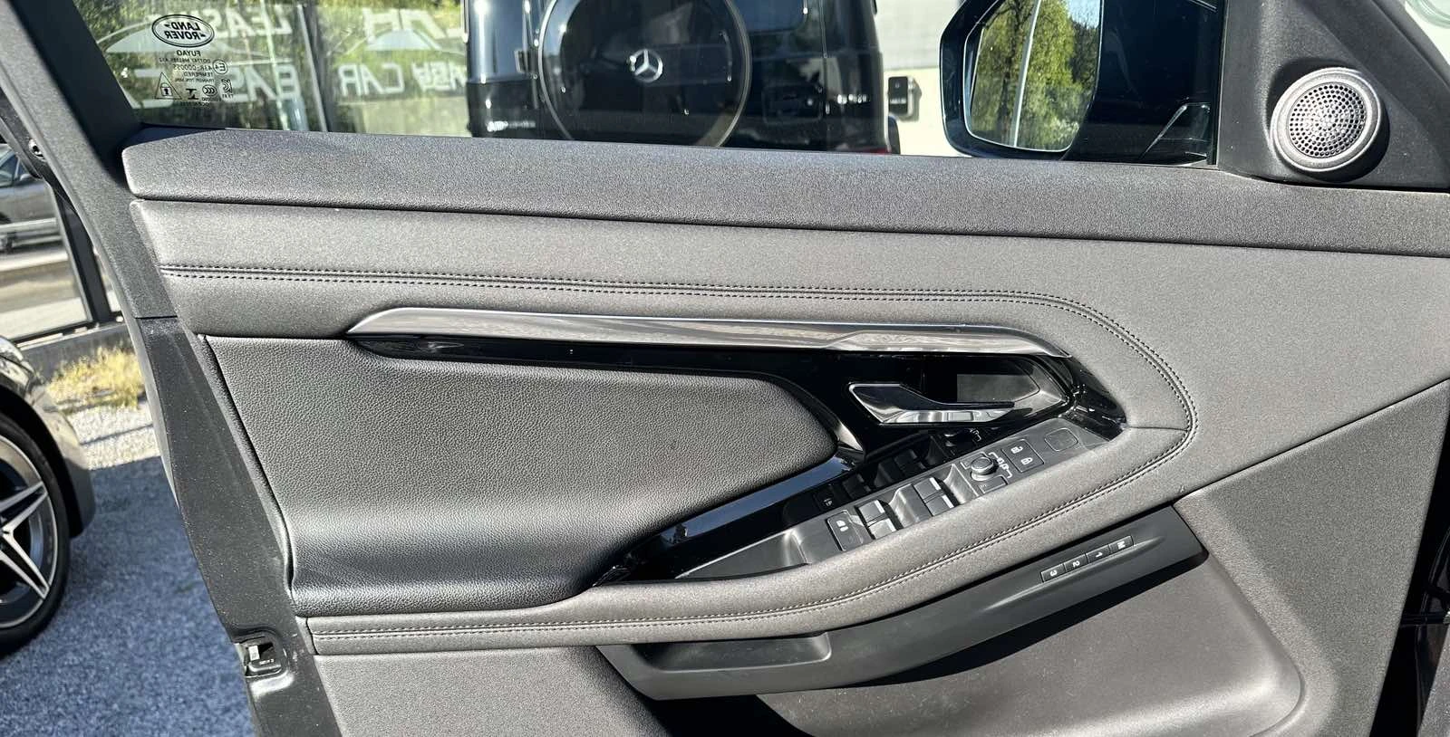 Land Rover Range Rover Evoque R-Dynamic /CAMERA 360/ NAVI/ , снимка 5 - Автомобили и джипове - 54326014