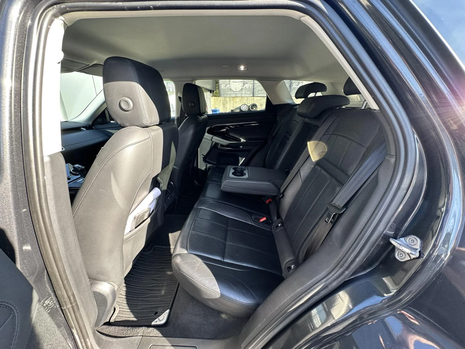 Land Rover Range Rover Evoque R-Dynamic /CAMERA 360/ NAVI/ , снимка 14 - Автомобили и джипове - 54326014