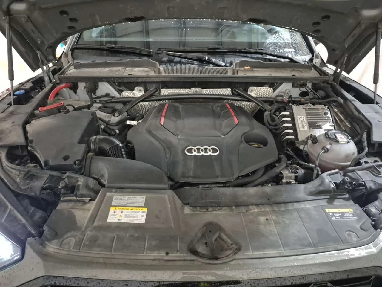Audi SQ5 * TECHNIK * ДИСТРОНИК * DIGITAL * 2 КЛЮЧА , снимка 16 - Автомобили и джипове - 54612041
