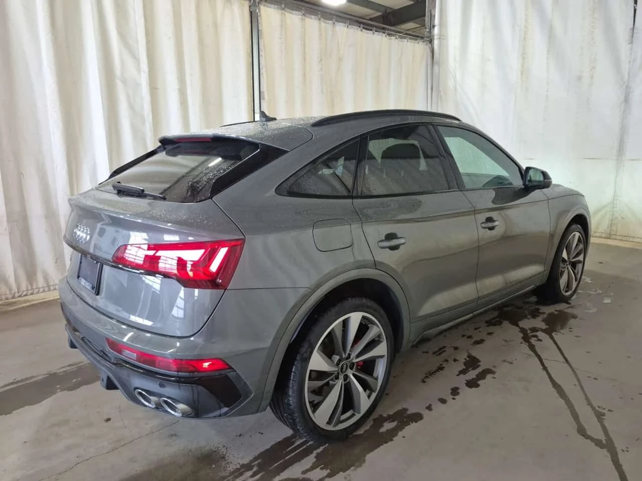 Audi SQ5 * TECHNIK * ДИСТРОНИК * DIGITAL * 2 КЛЮЧА , снимка 3 - Автомобили и джипове - 54612041
