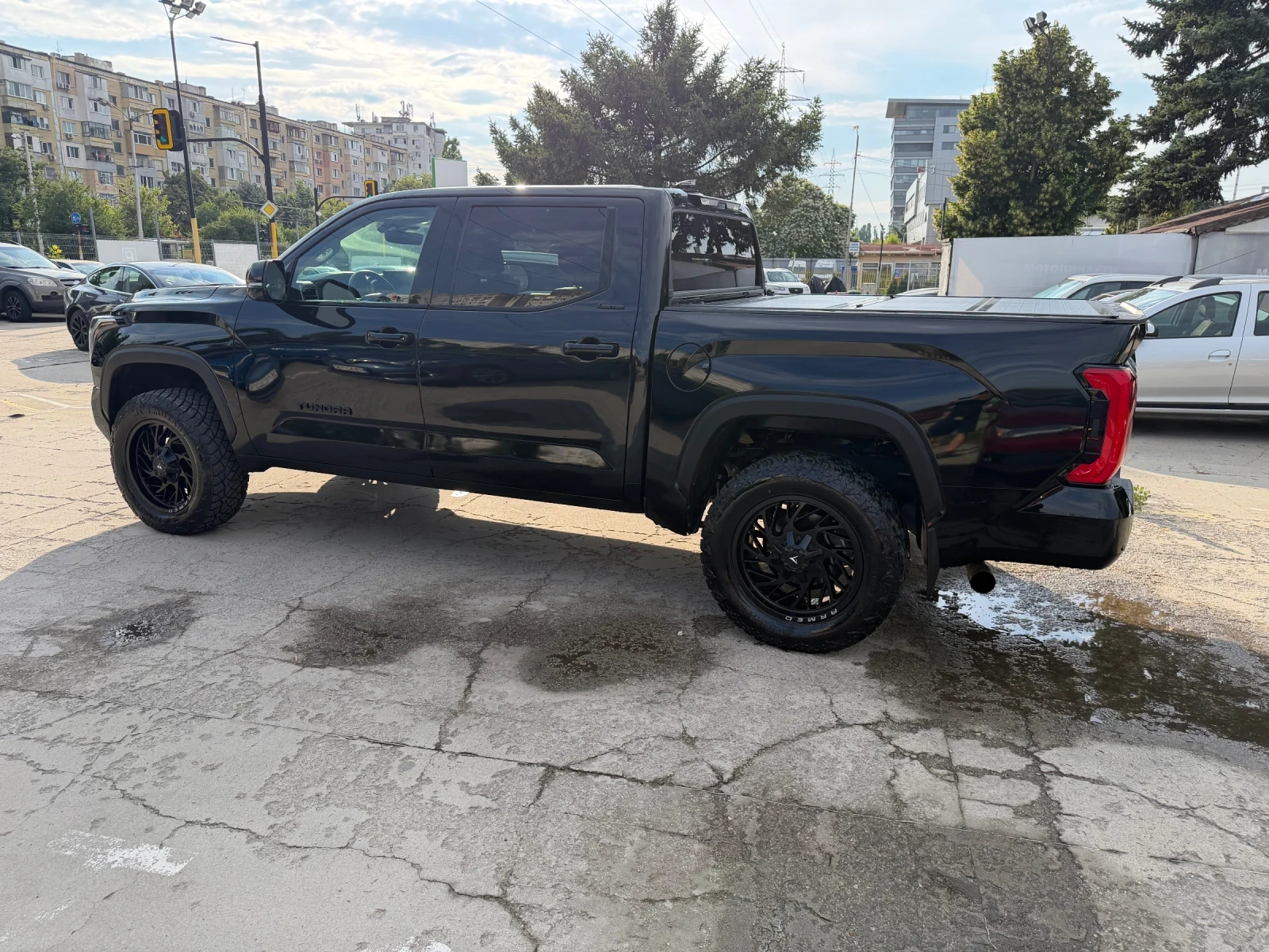 Toyota Tundra LIMITED , снимка 2 - Автомобили и джипове - 55047624