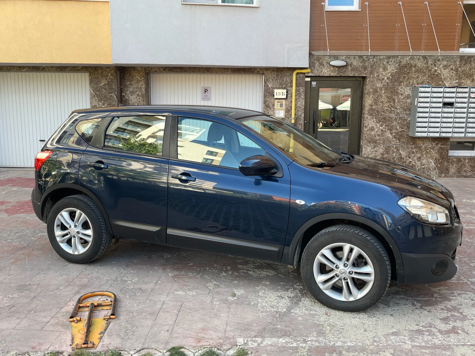 Nissan Qashqai, снимка 4 - Автомобили и джипове - 55626883