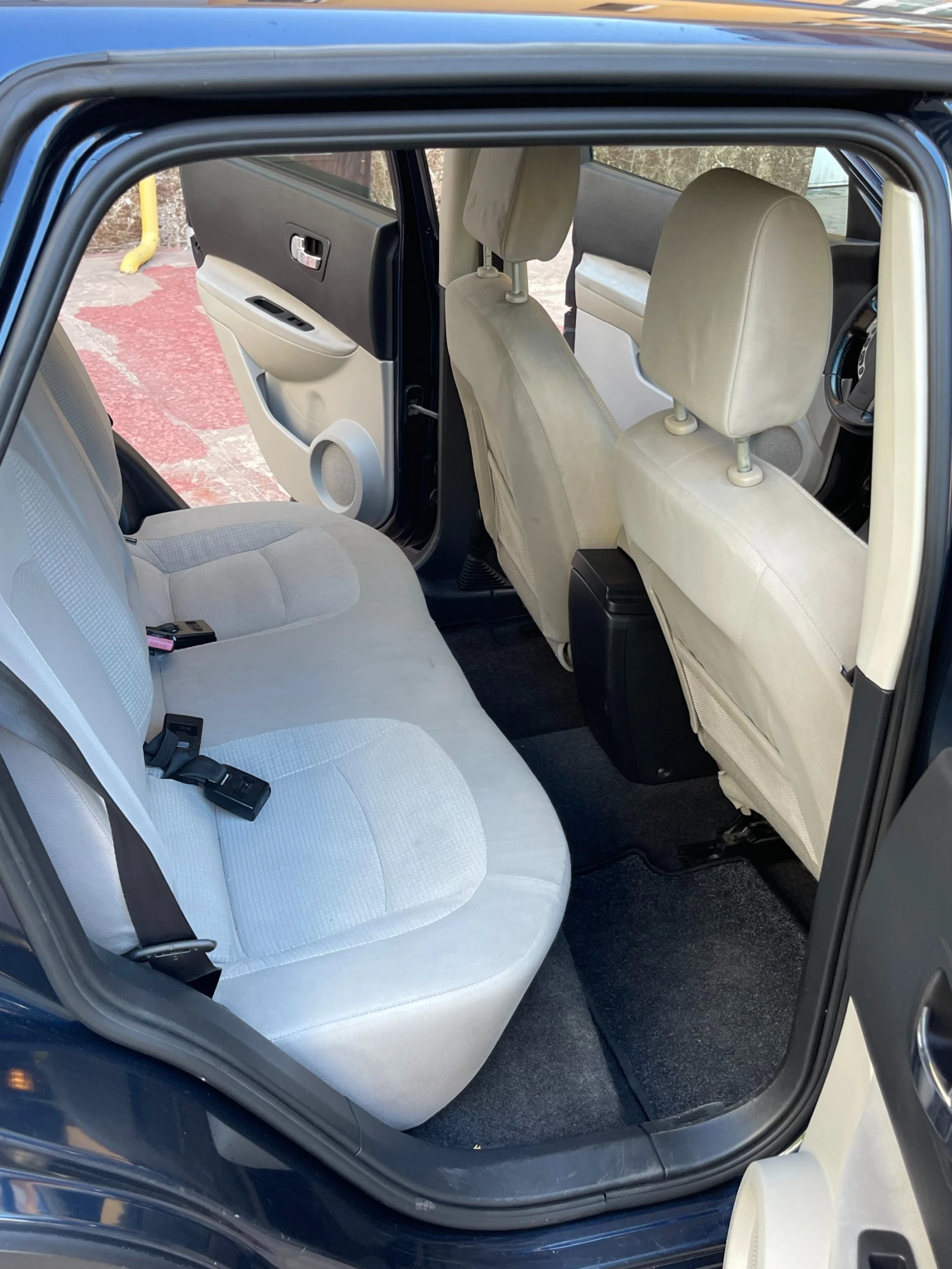 Nissan Qashqai, снимка 11 - Автомобили и джипове - 55626883
